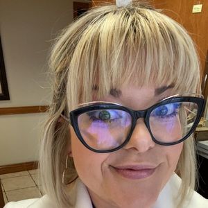 Meet your Posher, Allyna